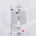 Llavero de conejito de peluche blanco con mejillas rosas, estrella y lazo perlado - Blanco