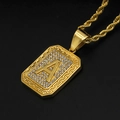 Pendentif rectangle doré hip hop avec lettre A et cristaux sur fond noir - Lettre A Or / Pendentif Uniquement