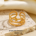 Goldener Edelstahlring mit Stern und Mond, Perlenstruktur und offener Bandform - Mond Stern Perlen Stil (001)