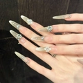 Ongles autocollants œil de chat faits main avec fleurs 3D et strass, forme stiletto. - XS / Stiletto Fin (2714)