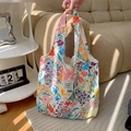 Borsa tote in tela a fiori con etichetta decorativa per lo shopping estivo - Giardino di Primavera Floreale