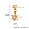 Goldener Schildkrötenanhänger aus Edelstahl mit Zirkonia und Karabinerverschluss für Schmuck - Goldener Schildkröten-Zirkonia-Anhänger