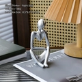 Scultura del Pensatore d'argento in posa „Pensatore destro“ per arredamento moderno - Mini Pensatore Destro / Argento