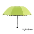 Parapluie pliant vert clair à bordure ondulée élégante et finitions noires - Vert