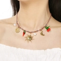 Collana bohémien in corda intrecciata con ciondoli colorati come sole e ciliegie - Stile Sole e Frutta (KN297575-SXSJ)