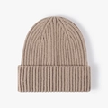 Bonnet en maille côtelée beige clair avec protection des oreilles et large revers stylé - Taille unique / Kaki