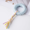 Robustes Kauspielzeug für Haustiere mit blauem Gummiring und buntem geflochtenem Baumwollseil - Gepunkteter Molarring mit Seil / 18cm / Blau