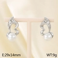 Pendientes de corazón en acero plateado con perla y cristal en un soporte de metal T - Color Acero
