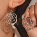 Boucles d'oreilles spirale argentées forme donut avec texture métallique pour femme - Boucles d'oreilles en argent antique (7286)