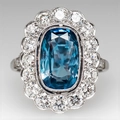 Anello di lusso con gemma blu taglio cushion e doppia aureola di diamanti brillanti - US 7 / Acqua