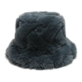Primer plano detallado de la textura de piel sintética gris oscuro del gorro tipo pescador - M (56-58cm) / gris oscuro