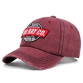 Berretto da baseball vintage bordeaux in cotone lavato con ricami e dettagli usurati - Rosa brillante