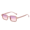 Gafas de sol cuadradas rosas con lentes degradadas púrpuras y detalle de corazón - Montura Rosa Lentes Rosa Púrpura