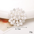 Broche tournesol en perles et strass scintillants avec base en argent diametre 4.7cm - D1127 Fleur de Perle No.3 Argent
