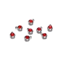 Détail de huit pendentifs en acier argenté avec pierres de naissance en zircon rouge - 20 Pièces / 11.5g / Cadre Couleur Acier / Zircone Rouge