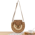 Boho geflochtene runde Umhängetasche mit Vintage-Geometriemuster und schmalem Gurt - Camel