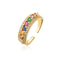 Makroaufnahme von 18K vergoldetem Ring mit bunten Zirkonia-Steinen und Kristallbesatz - Einstellbar Offen / Gold mit Buntem Ovalem Zirkonia (12876)
