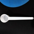 Minimalist white plastic measuring spoon with long handle on black background - 5g Flat Bottom (9.6*2.5*2cm) / White