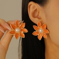 Vintage orangefarbene Blumenohrringe mit Perle und vergoldetem Blumendesign - KC Gold X381 (Orange Perle)