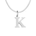 Collar minimalista plateado con colgante de letra K y cadena de serpiente plana pulida - Letra K