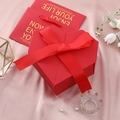Scatola regalo rossa a forma di cuore con fiocco in raso e borsa abbinata dorata - Rosso (Stile Scatola a Ribalta) / 23*22*10cm