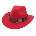 Vista dettagliata di un cappello da cowboy in feltro rosso con fascia bandiera americana - Cintura Aquila / Rosso