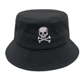 Détail de la broderie tête de mort blanche sur un chapeau bob en coton noir - M (56-58cm) / Noir