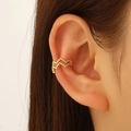 Ear cuff vintage francés de doble capa dorada con cuentas y diseño ondulado - Onda Geométrica de Doble Línea - Dorado (wg-0207)