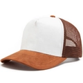 Zweifarbige Trucker-Mütze mit weißer Wildlederfront und braunem Mesh-Rücken für den Sommer - Verstellbar / Weiß & Kamel