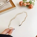 Elegant pearl headband with white beads on a gold metal base for women styling - Small Pearl Wave Metal Style / Gold