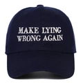 Berretto in cotone blu scuro con ricamo bianco Make Lying Wrong Again sul davanti - Blu navy