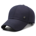 Klassische dunkelblaue Baseballkappe mit silbernem Metalllogo und Baumwoll-Twill-Struktur - Verstellbar / Marineblau