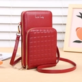 Minimalistische rode crossbody telefoontas met Smile Candy print en gouden rits - Rood