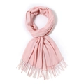 Écharpe rose effet cachemire avec franges élégantes sur fond blanc immaculé - 70*200cm / Rose bébé