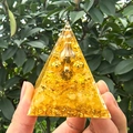 Pyramide d'orgonite à main avec cristaux dorés et gourde métallique pour décoration - Style 64
