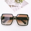 Fashionable square frame sunglasses with star accents and gradient brown lenses - Coffee