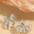 Orecchini a fiocco in maglia metallica argentata con raffinato design vintage francese - Stile Fiocco Argento