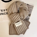 Klassischer Hahnentritt-Strickschal in Beige und Braun für wohlige Wärme im Winter - [Hahnentritt] Hellbraun