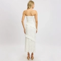 Elegante abito bianco a fascia in pizzo con dettagli a balze per un look femminile - S / Bianco