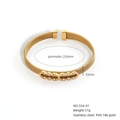 Vista dettagliata del bracciale a cavo placcato oro 18k con dimensioni e strass brillanti - Oro