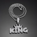 Dettaglio del ciondolo KING con corona e strass scintillanti su catena a corda ritorta - Catena a Torciglione 60cm / Argento