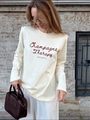 Γυναικείο βαμβακερό μακρυμάνικο T-shirt με κόκκινα γράμματα σε κρεμ χρώμα - S / Βερικοκί