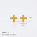 Orecchini a perno a croce in acciaio inossidabile dorato di misura 4mm per 4mm - Croce