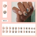 Unghie finte quadrate corte con motivi di foglie verde scuro e base nude, set da 24 - W633 Bambù Scuro Retrò (Stile Colla)