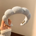 Serre-tête rembourré bleu clair en tissu peluche avec design puff pour femmes - Bleu ciel