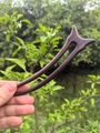 Épingle à cheveux en bois de santal brun foncé faite à la main en forme de renard - Forme d'Oreille Double Broche Ébène
