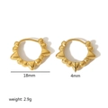 Detailansicht der 18K vergoldeten Edelstahl-Ohrringe mit 18mm Größe und Gewichtsangaben - Gold (TE6325-G)