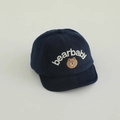Détail de la broderie ours et du texte sur la casquette en coton bleu marine pour bébé - 48-50cm(6 Mois-2 Ans) / Bleu marine