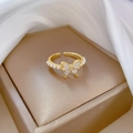 Anello farfalla dorato con smalto e zirconi, fascia regolabile con piccole perle - Placcato Oro Vero / Stile Farfalla (J0046)