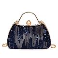 Abendtasche mit dunkelblauen Pailletten, goldenem Metallgriff und luxuriöser Perle - Blau